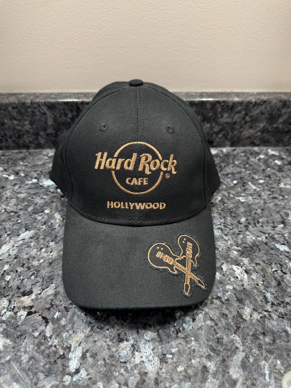 BRAND NEW - EMBROIDERED HARD ROCK CAFE BASEBALL CAP